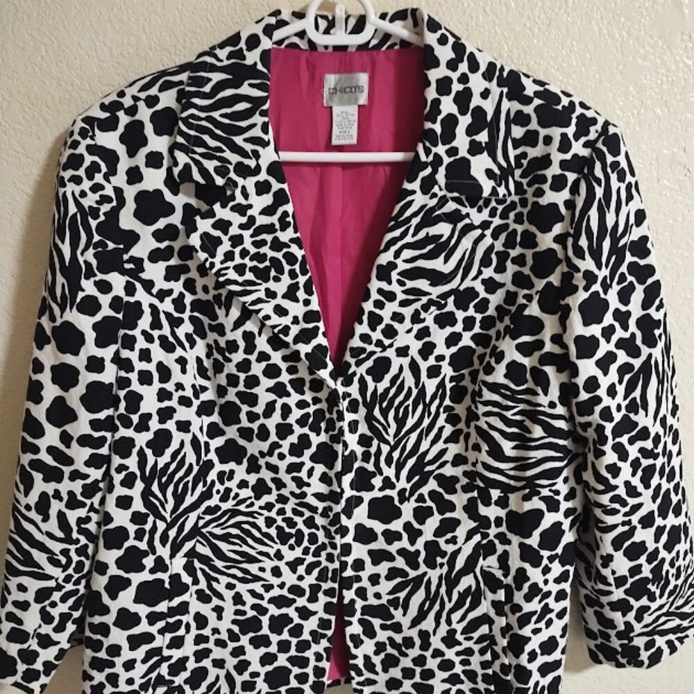Chico's:  Beautiful Contrast Jacket!